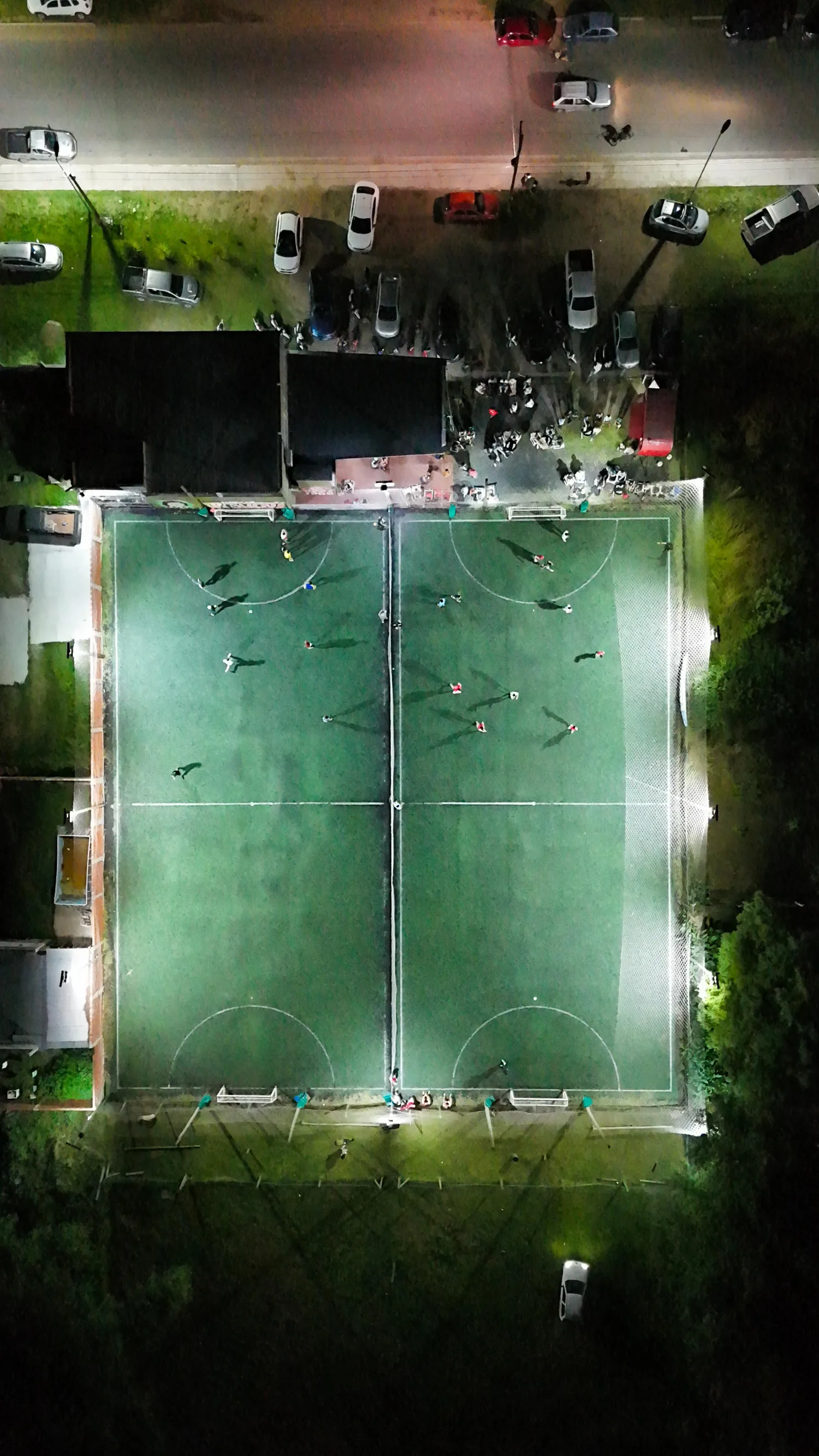 Vista aérea de las canchas y el complejo Rústico 6